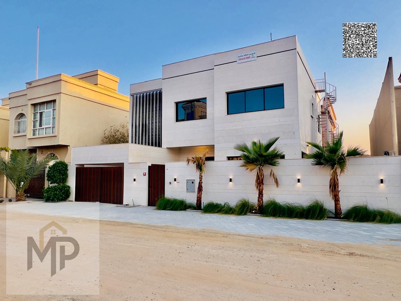 Al Rawda villa, freehold with private pool, directly opposite the mosque, electricity and water included.