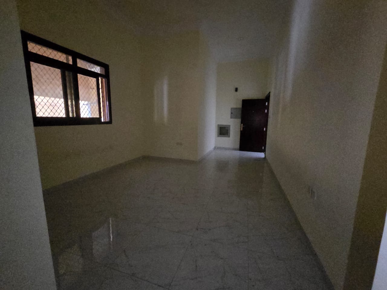 First occupancy - Excellent studio apartment with water access - Reasonable price