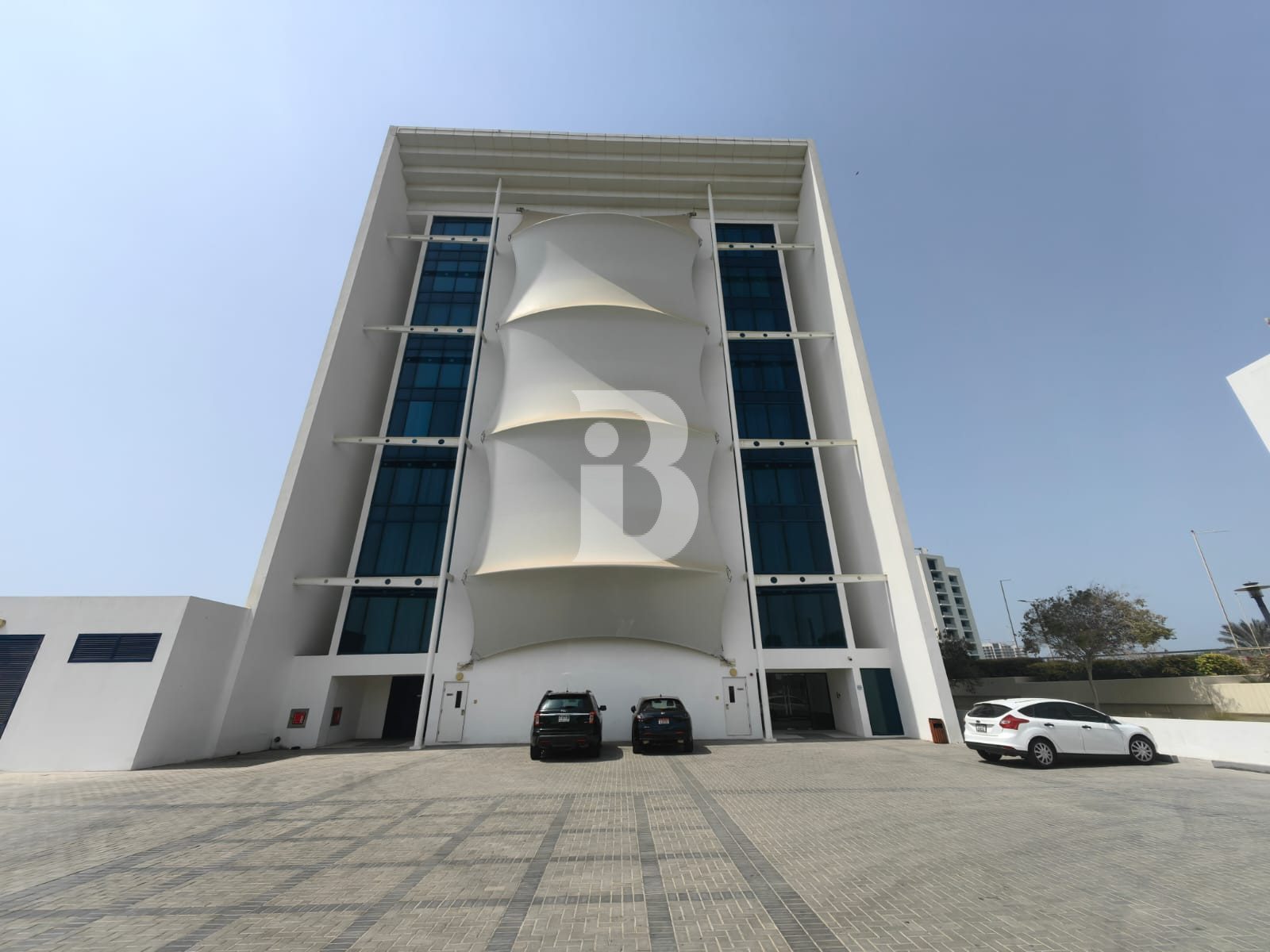 Stunning 2 Bed+Maids Room|L Terrace|Lagoon Facing