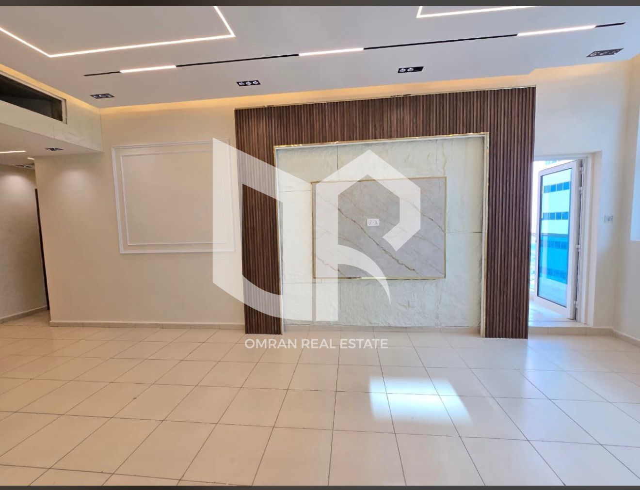 One bedroom and living room at a special price and with a flexible payment plan.
