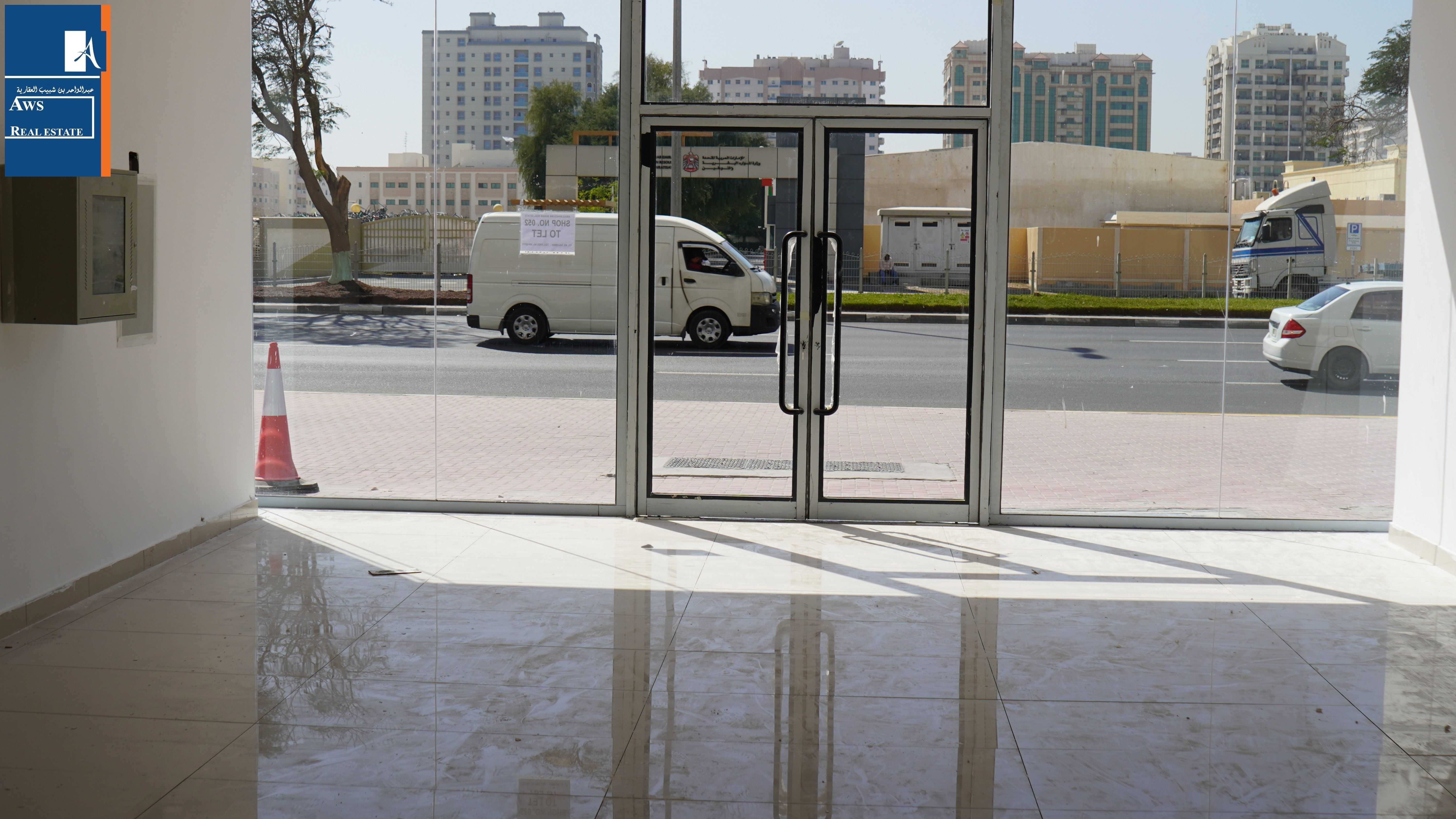 High-Visibility Front-Facing Shop in a Prime Commercial Hub
