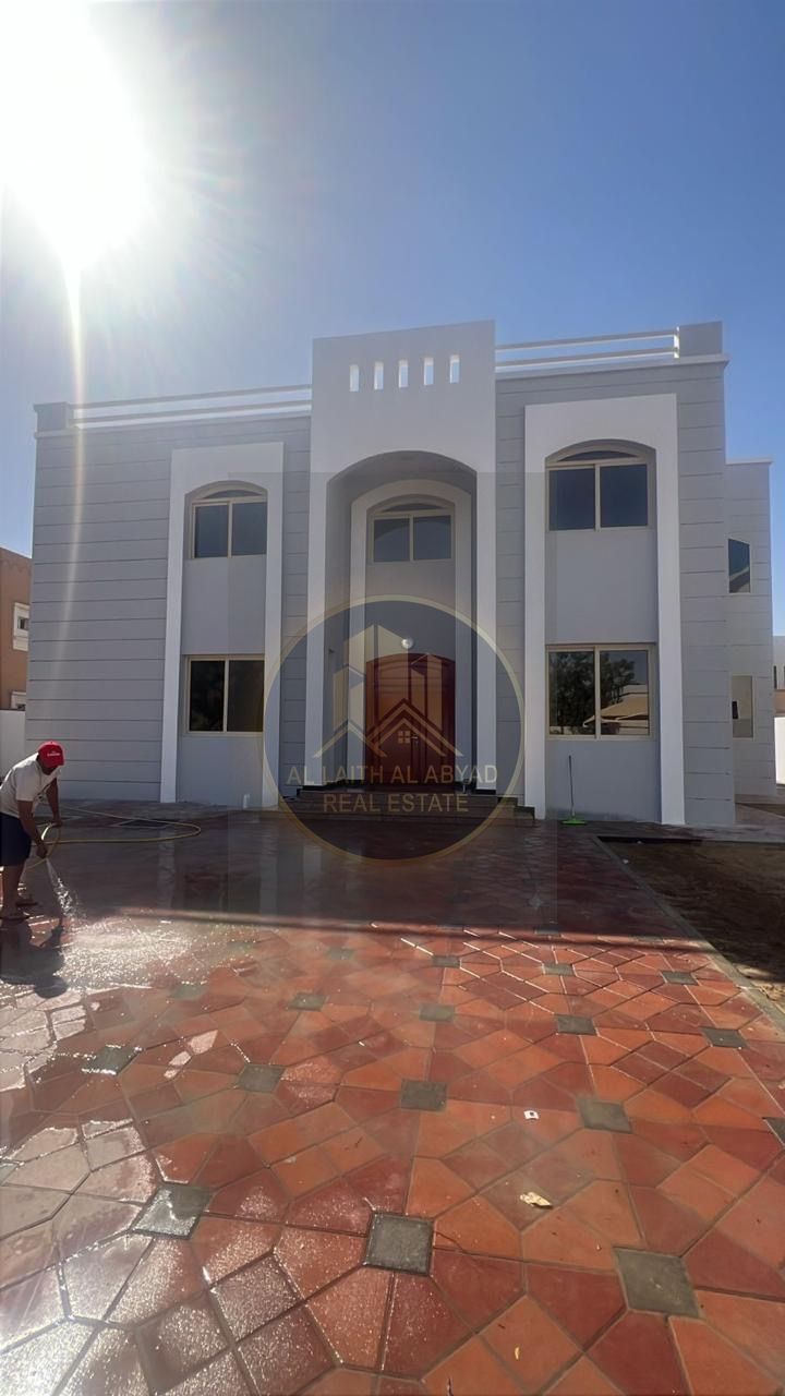 For sale in Sharjah, Al-Nouf area, a special location