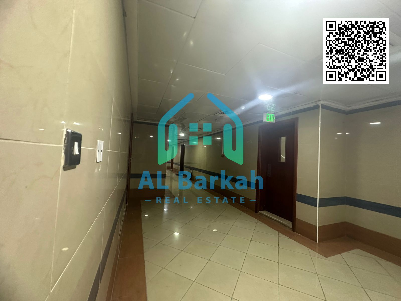 It features a comfortable space and a practical layout suitable for living or investment, with a separate kitchen that provides complete privacy. Its