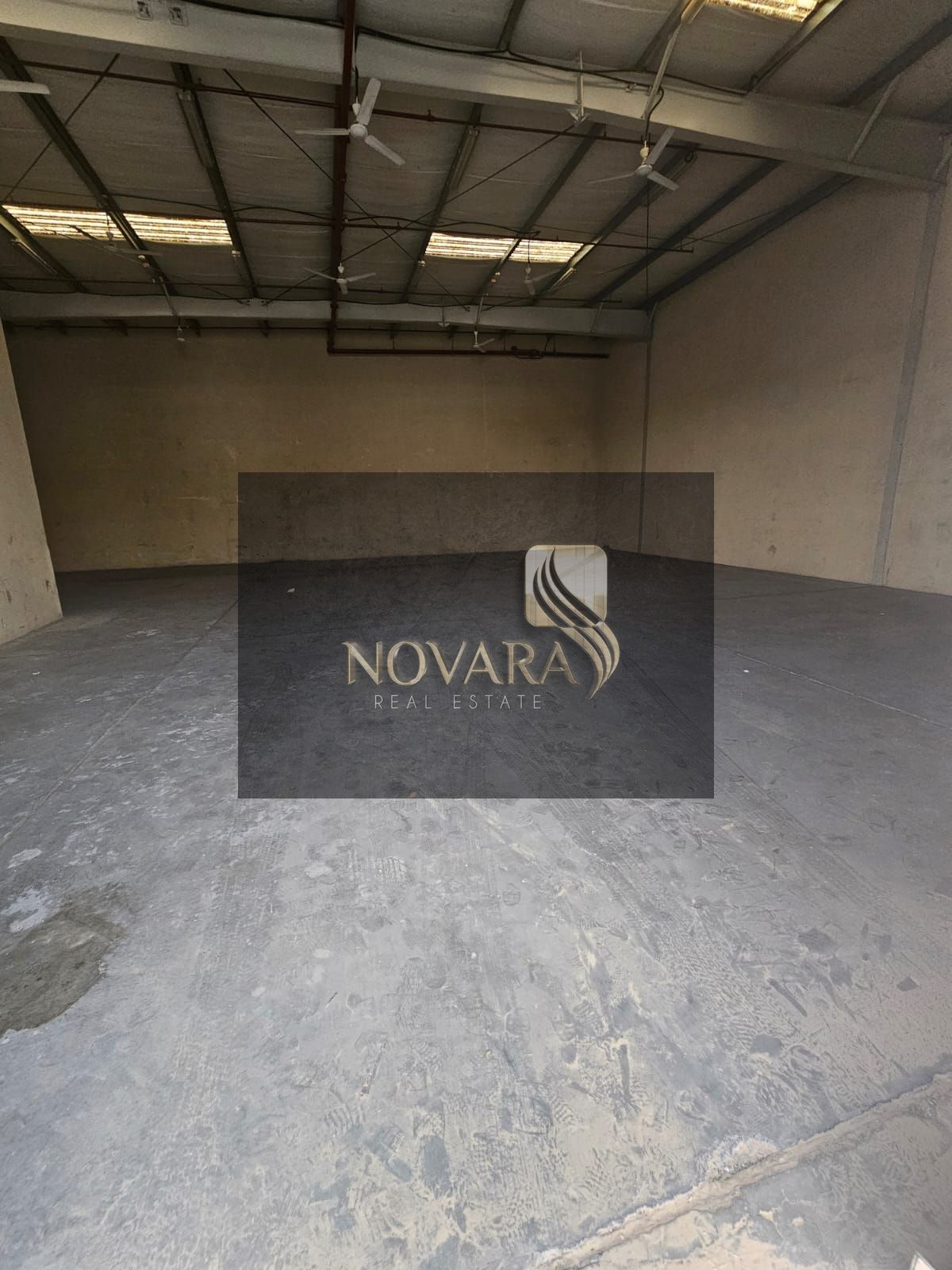 Warehouse for Rent in Umm Al Quwain – 5,500 sq. ft, 36 kW Power, AED 45 per sq. ft, Ready for Use