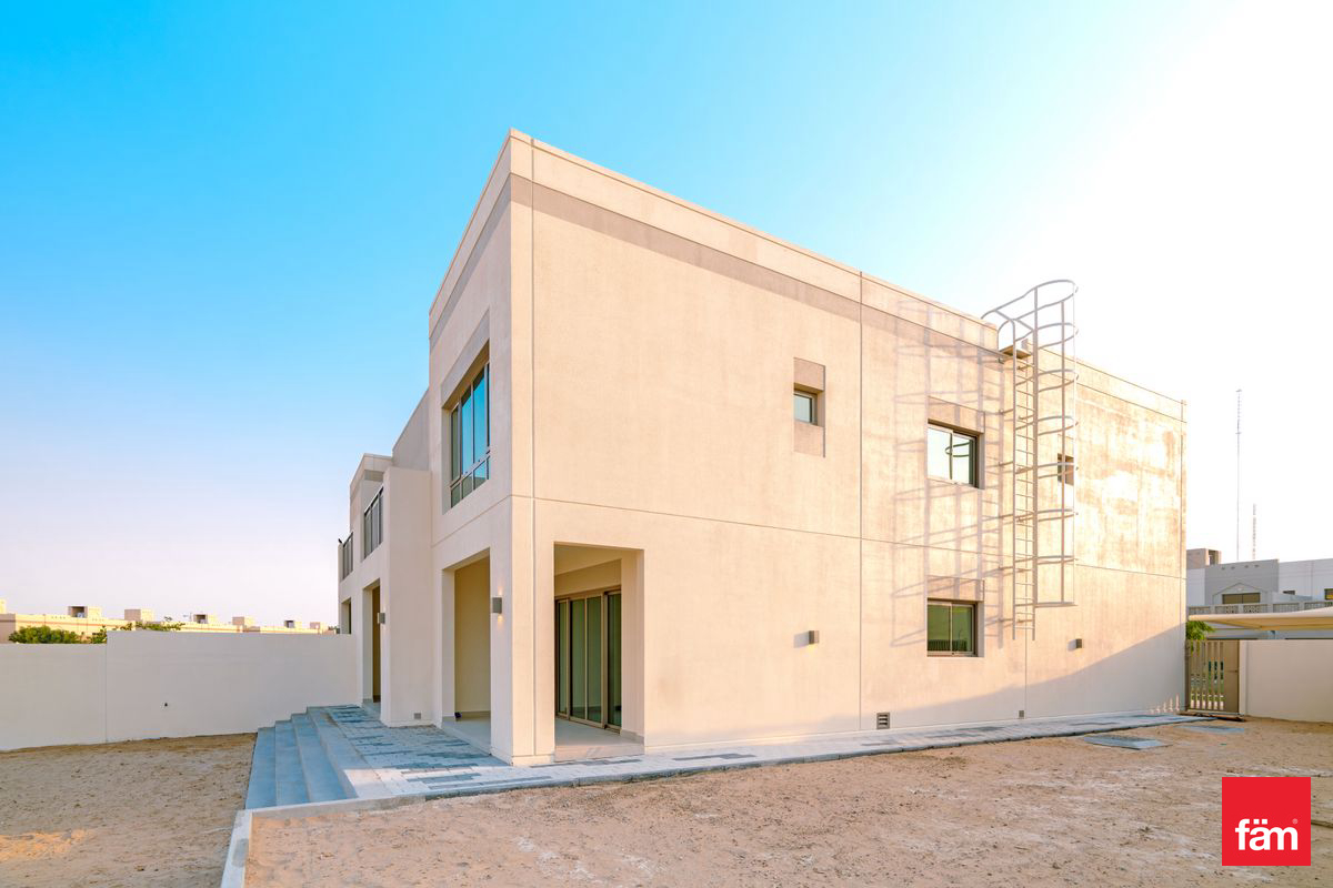Luxury 4 Bed +Maids | Vacant Gated| Community