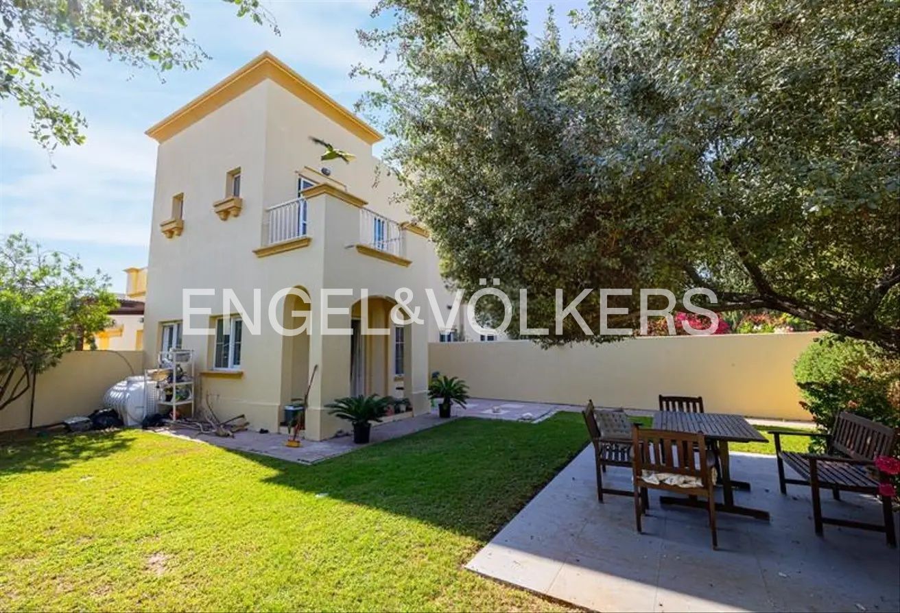 Unfurnished | Beautiful Garden |Available in March