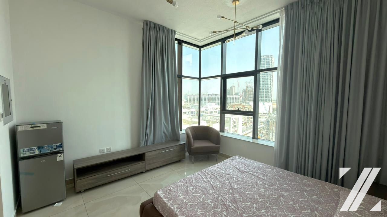 Bright and Modern Furnished Studio |Prime Location