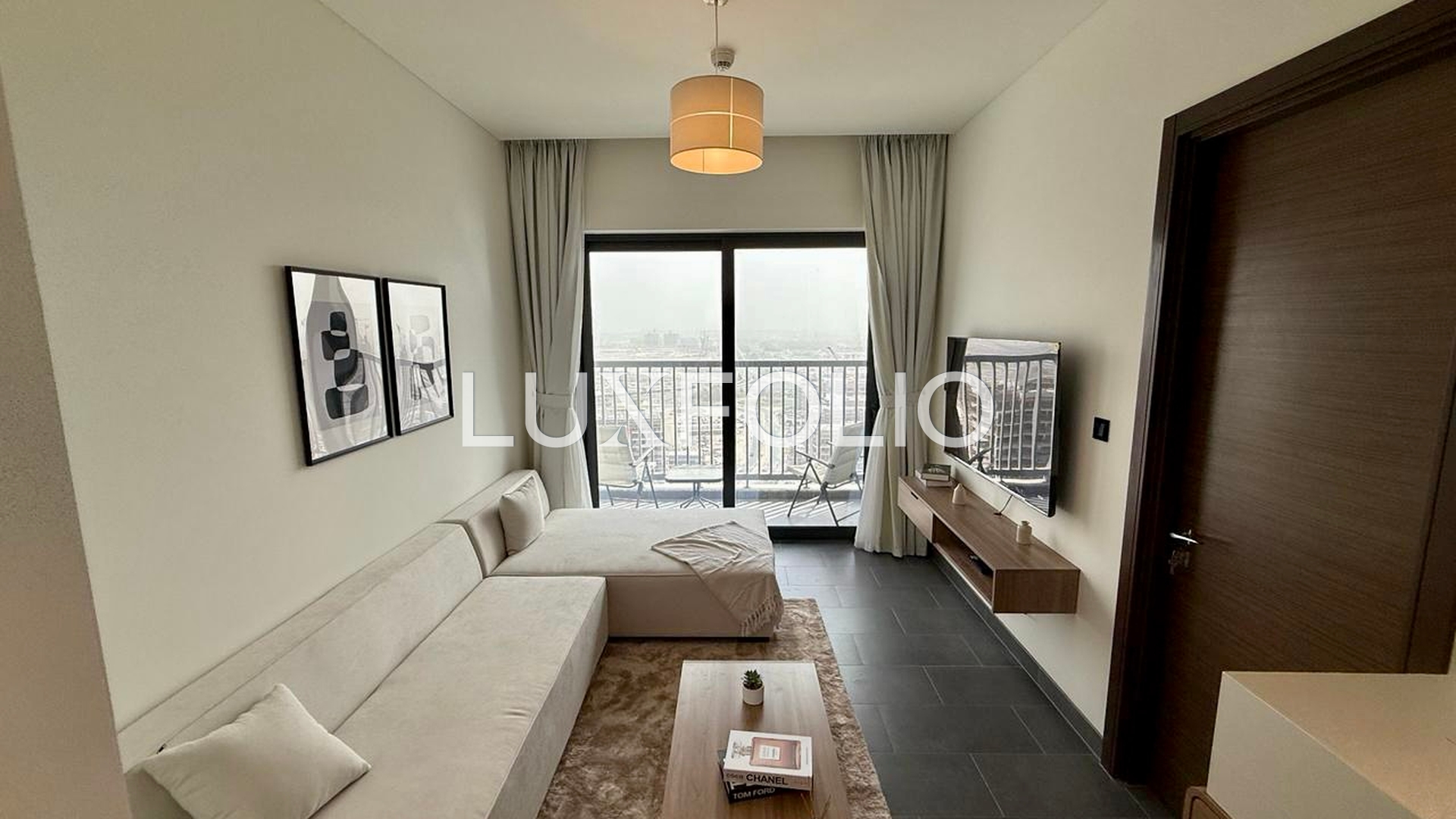 Modern Furnishing | Flexible Cheques | Vacant