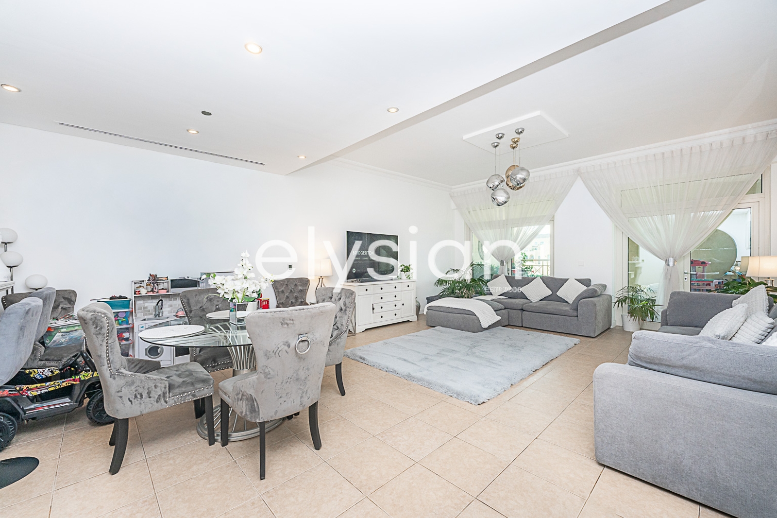 Vacant March | Modern Kitchen | Spacious