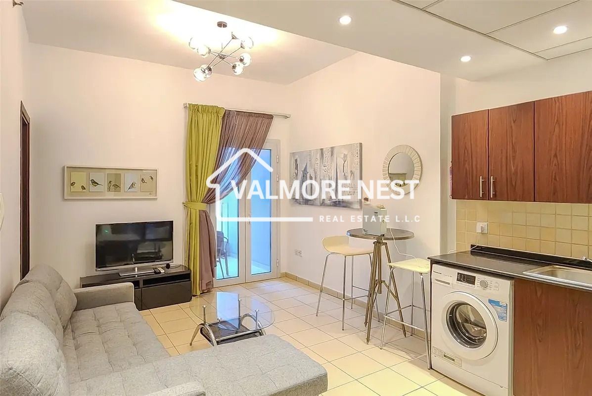 Premium furnished unit I Available in 12 cheques I Prime spot