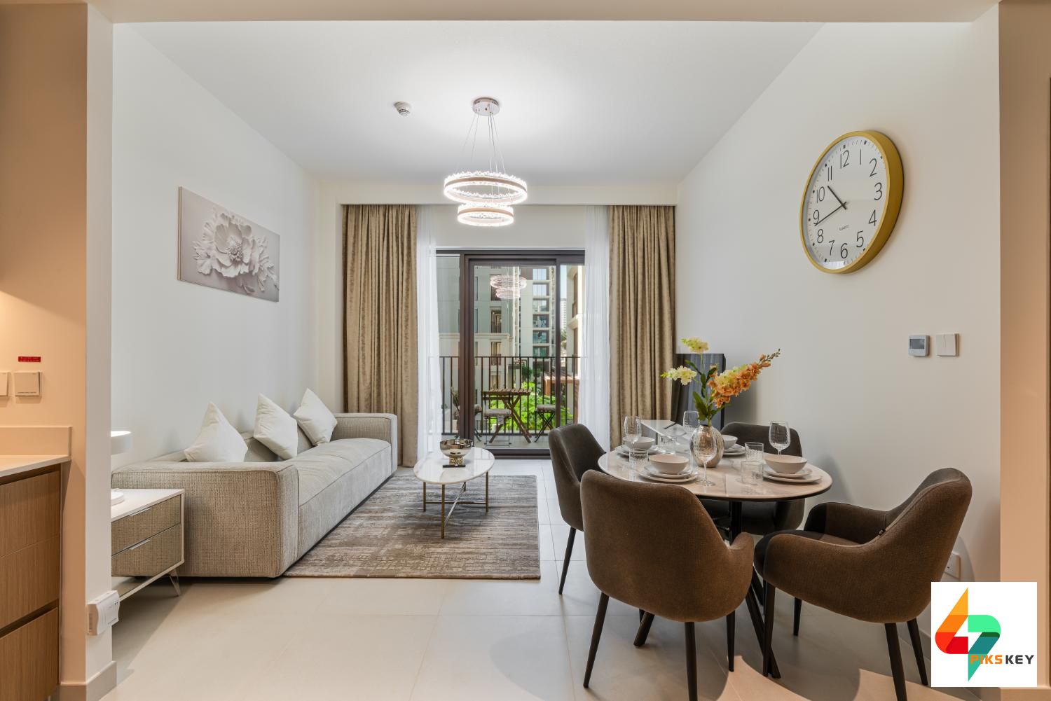 ALL INCLUSIVE | Elegant Beachside Living | Prime Location