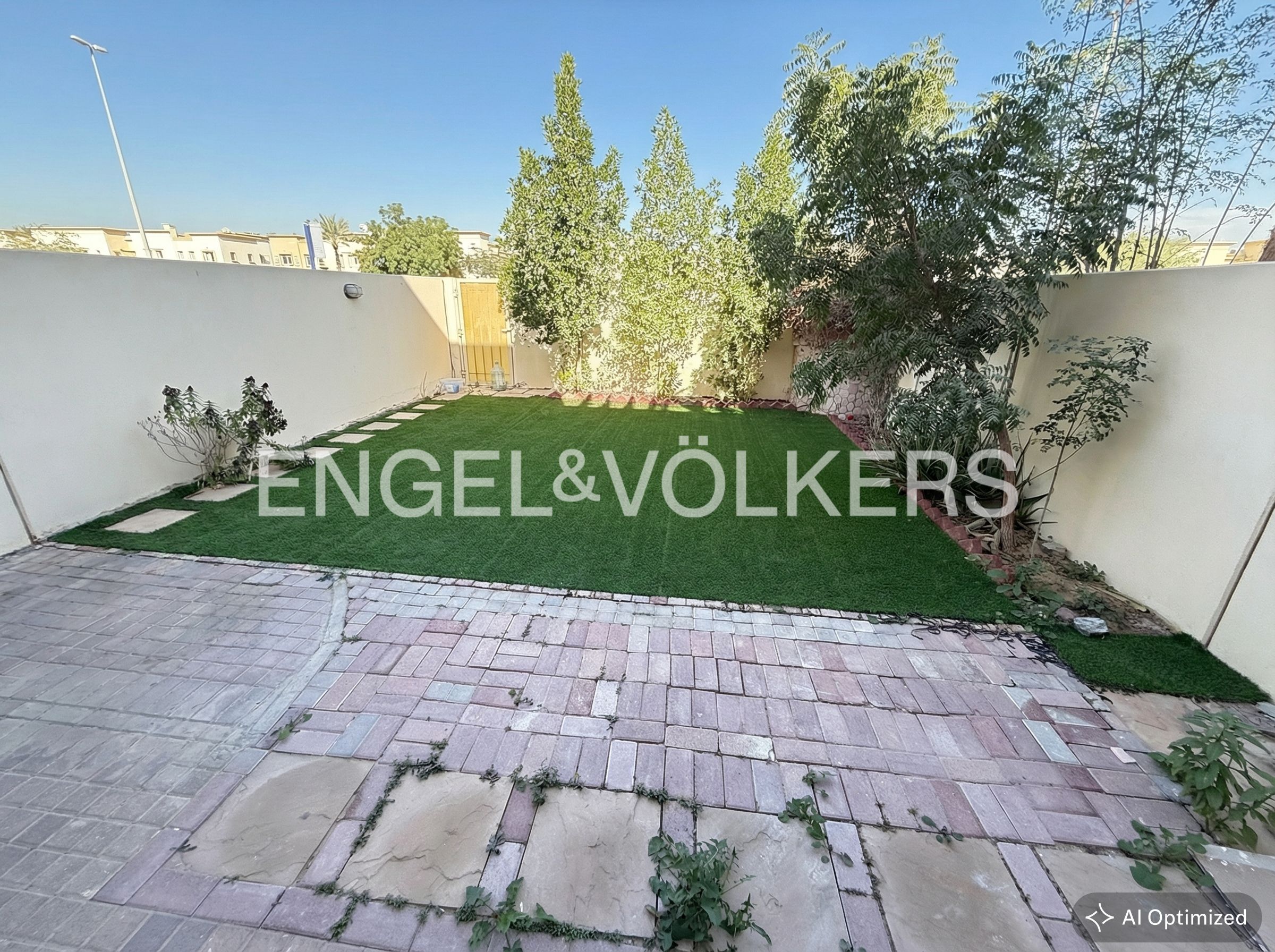 Unfurnished | Ready to move | Standard Unit