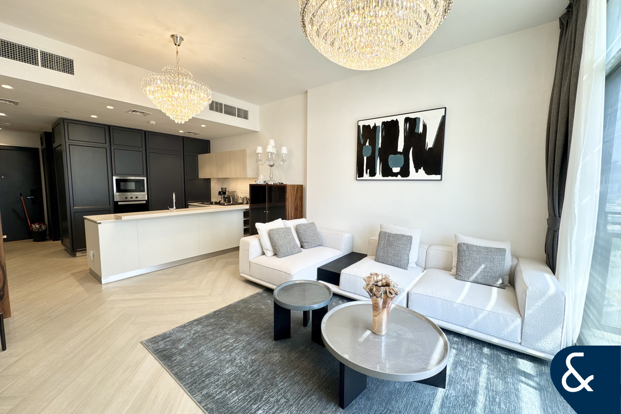 Exclusive | Modern Finish | Large Layout