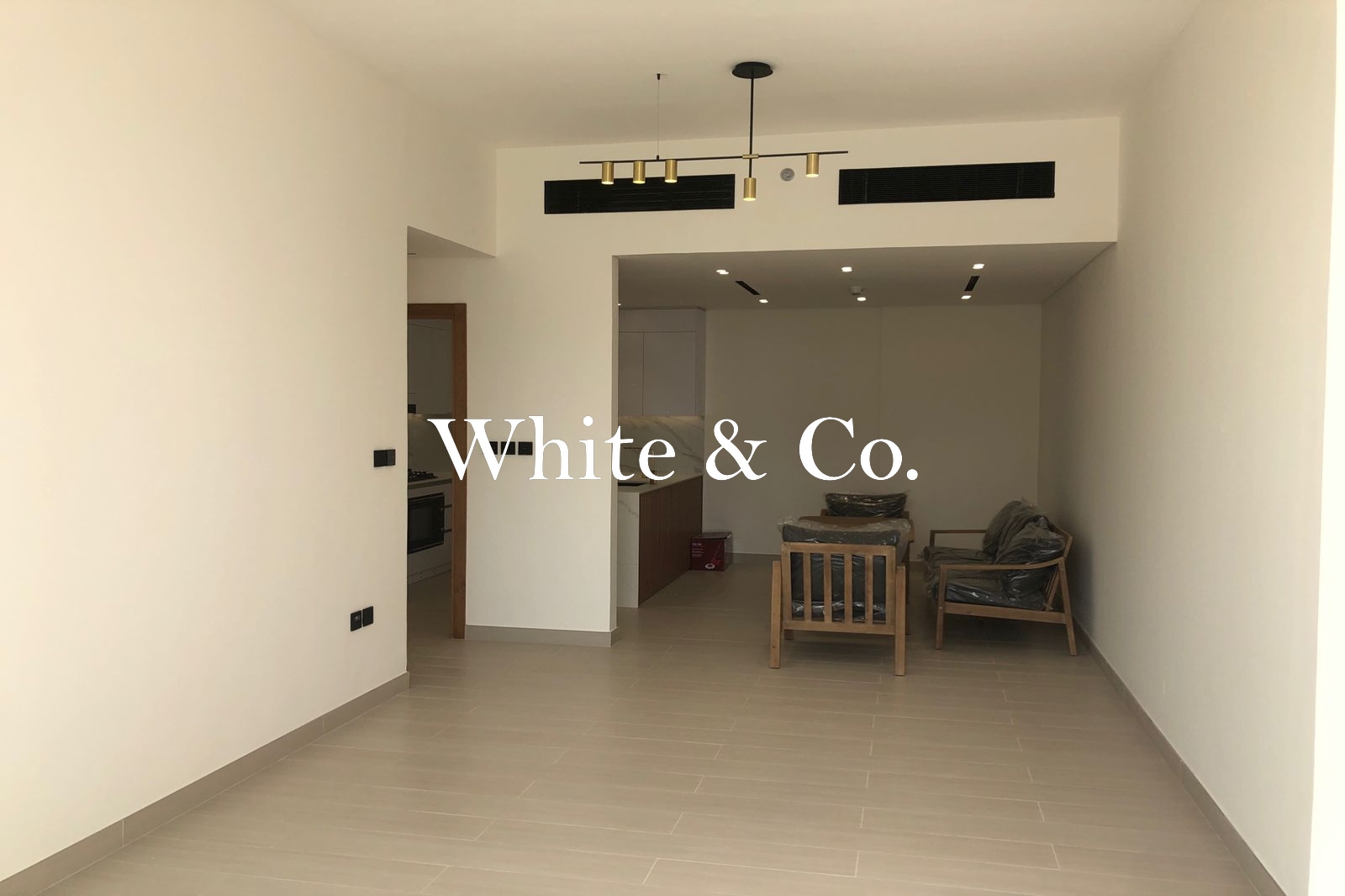 BRAND NEW UNIT | VACANT NOW | FURNISHED