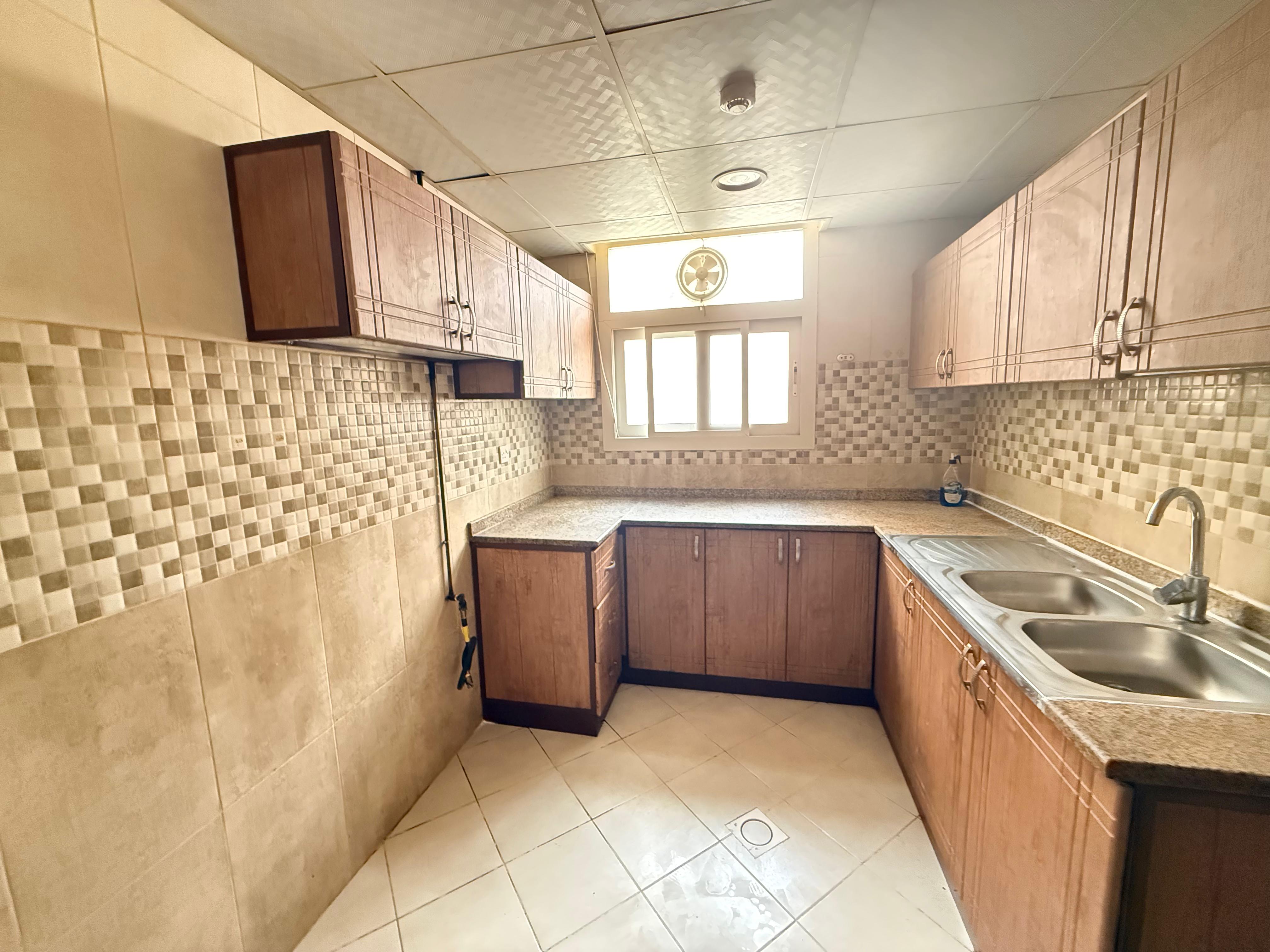 No deposit luxury 1BHK available only 32k