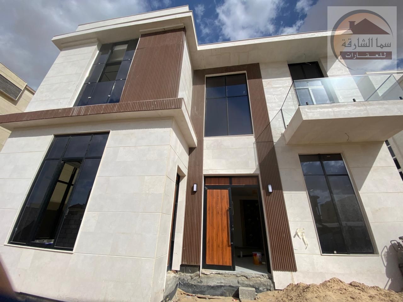 For sale: Arab-owned villa in the Al-Hawshi neighborhood, 5000 sq ft, new personal finishes, competitive price
