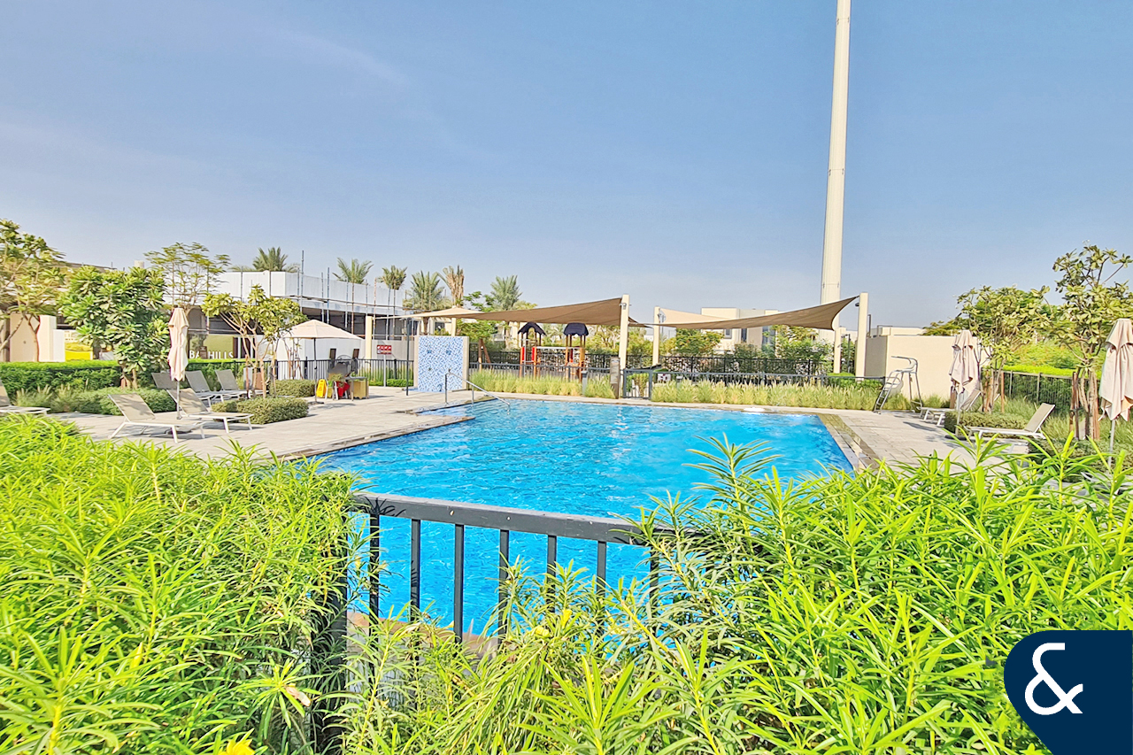 Unfurnished | Close To Pool | 4 Bedrooms
