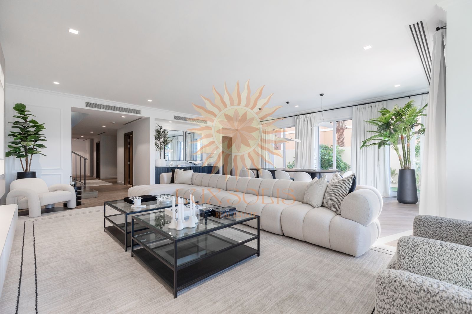 BESPOKE INTERIOR | FULL SEA BURJ SKYLINE | BEACH