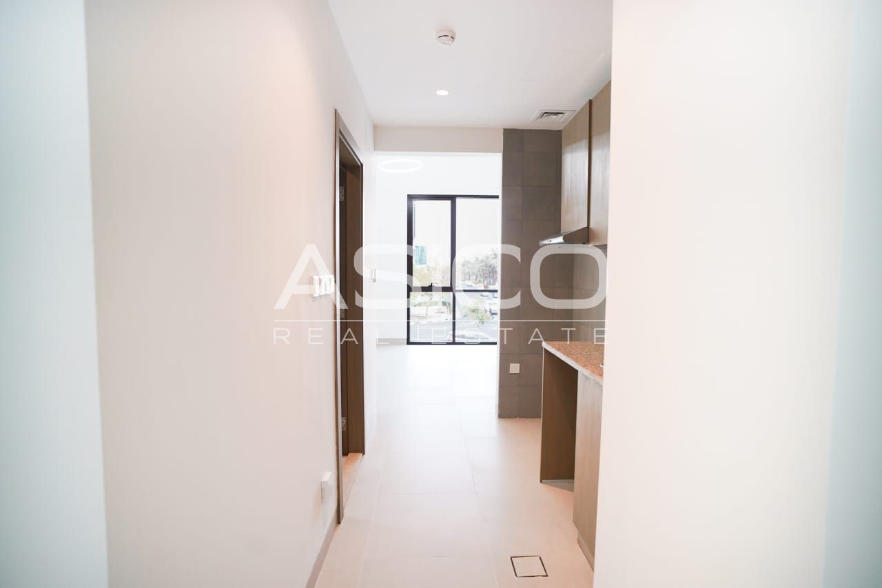 Compact Office | Prime Busy Commercial Area