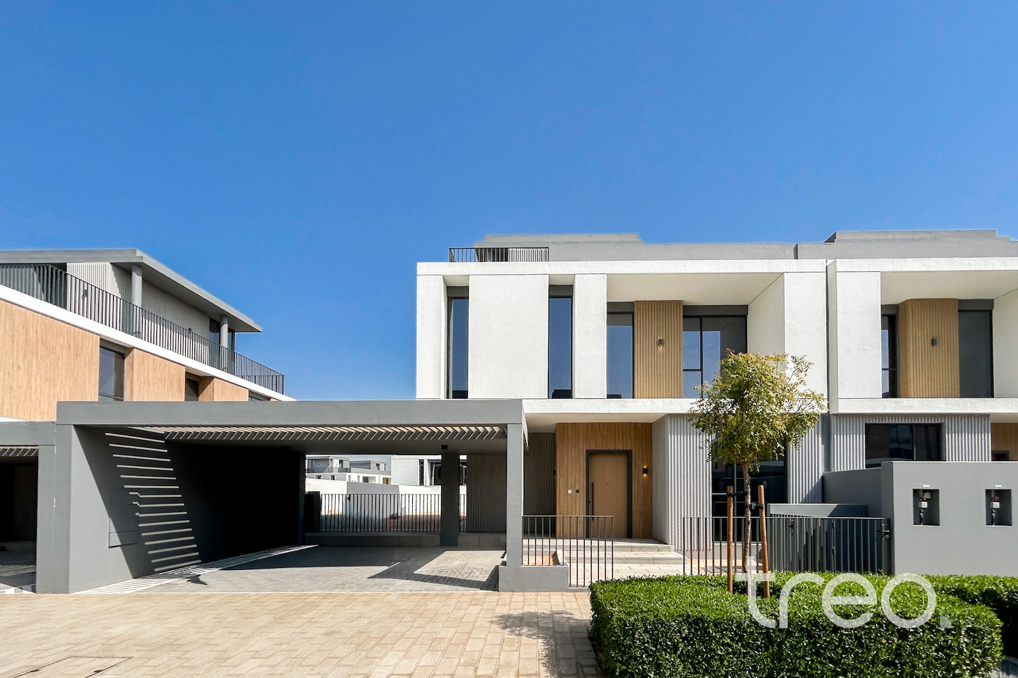 Close To Pool | Large Plot | | Brand New