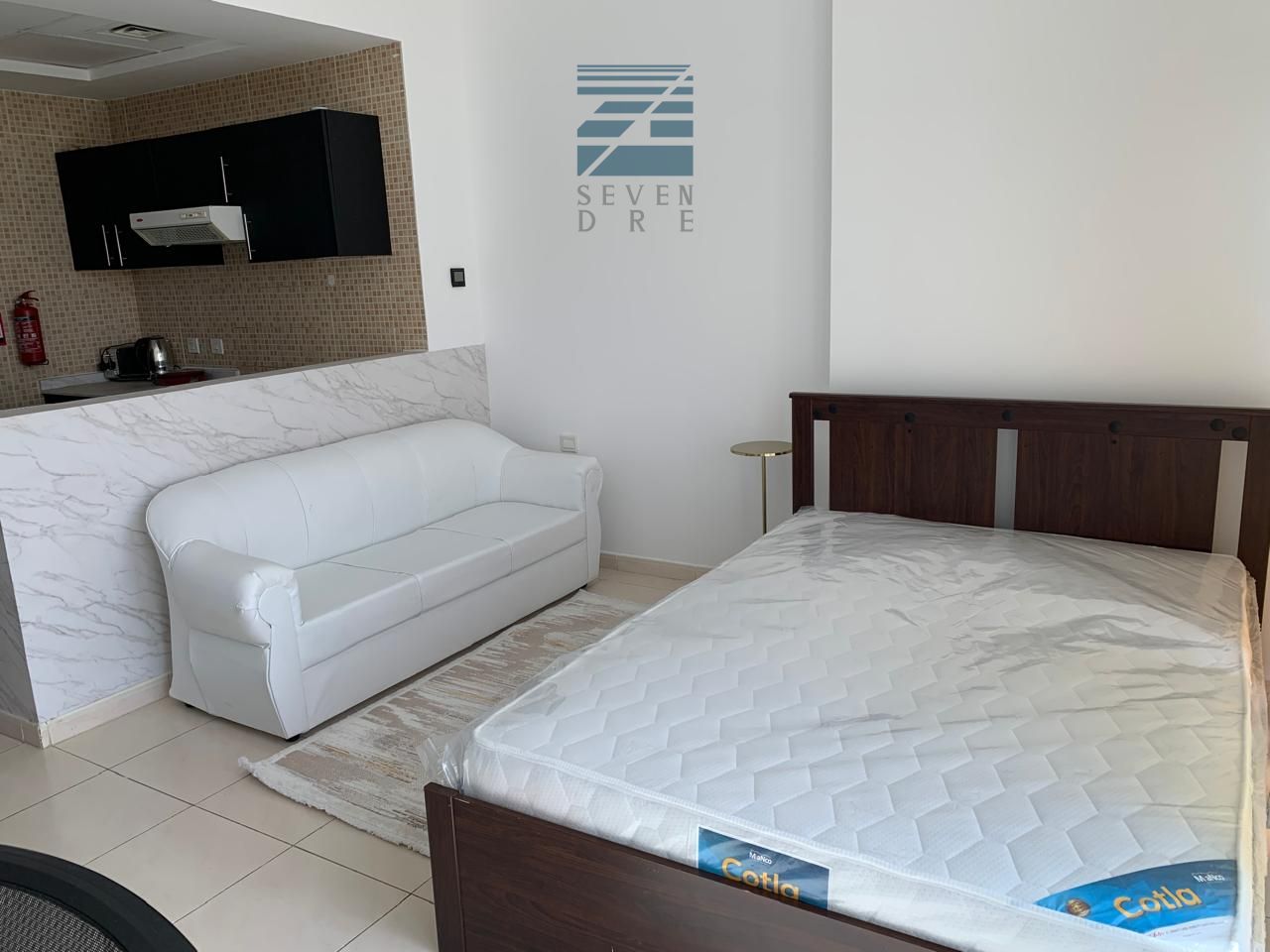 Fully Furnished Studio | DEWA Included | Prime Location | 6 cheques