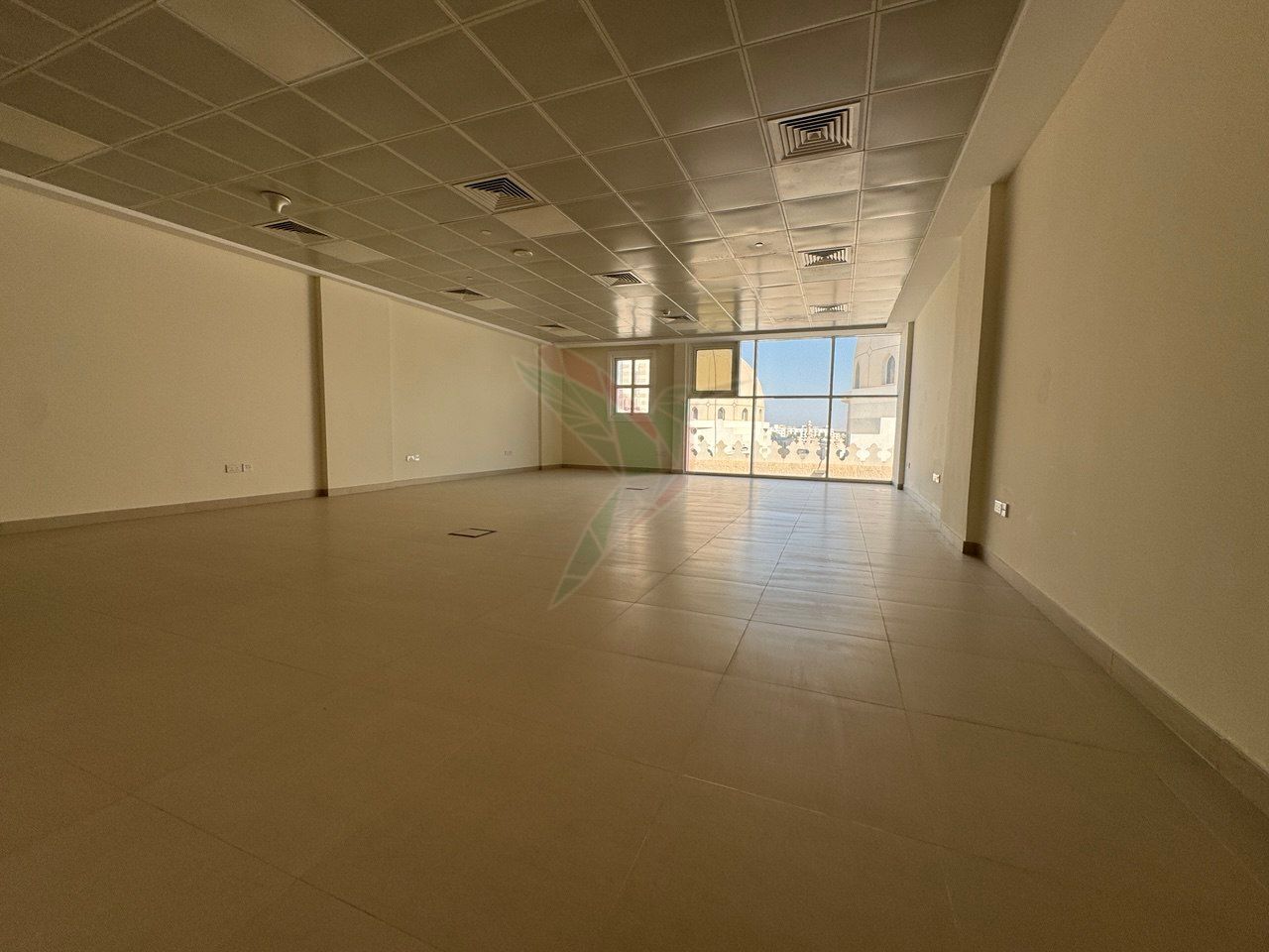 BRAND NEW COMMERCIAL SPACE SUITABLE FOR GYM OFFICE