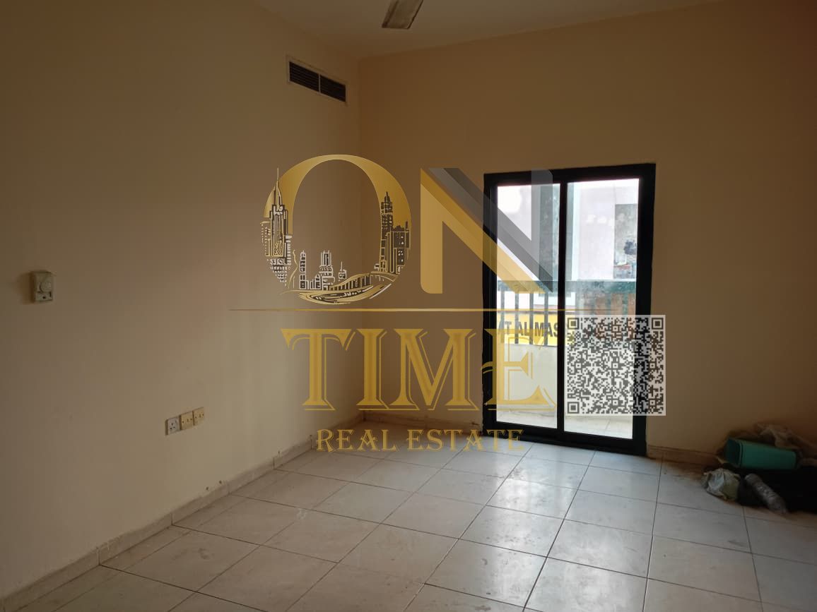 Prime location / Central air conditioning / Large space