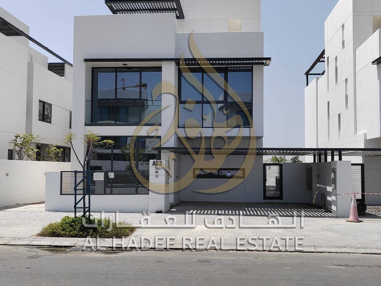 For Sale in One of Sharjah’s Most Prestigious Areas Luxury Villa | Direct Sea View A rare opportunity to own a luxury villa in one of the most b