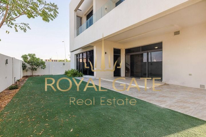 Single Row | Corner| Ready-to-Move | Luxury Living