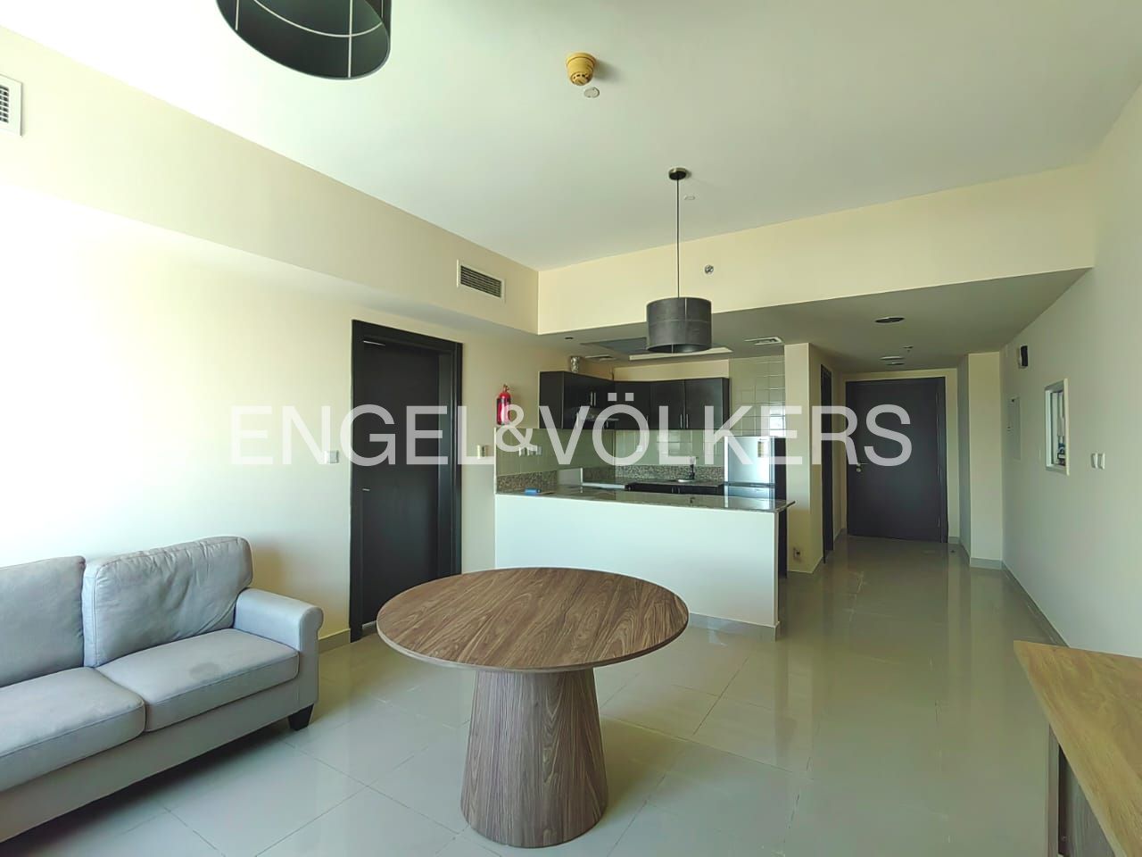 Prime Location | Stadium View | Multiple Cheques