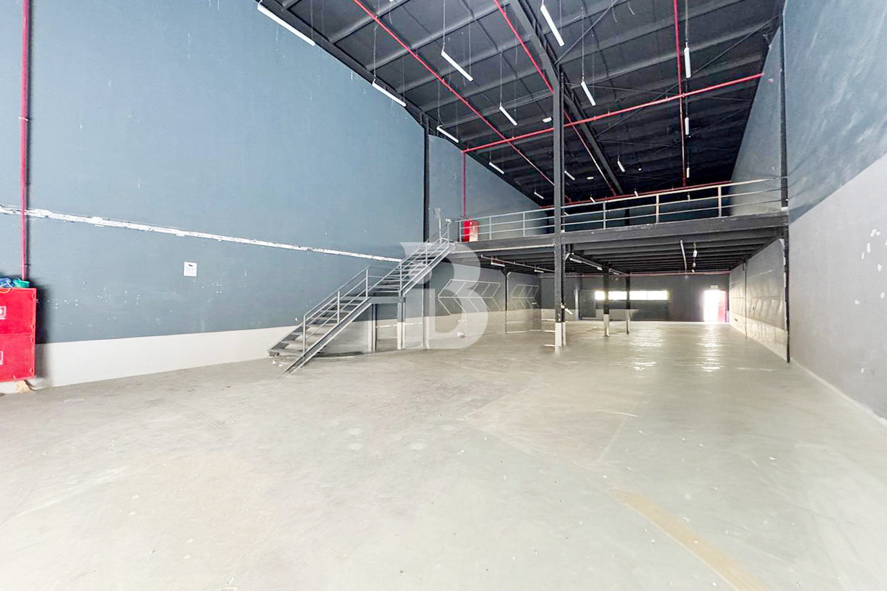 Prime DIP Warehouse | Ready to Use | 33 kW Power