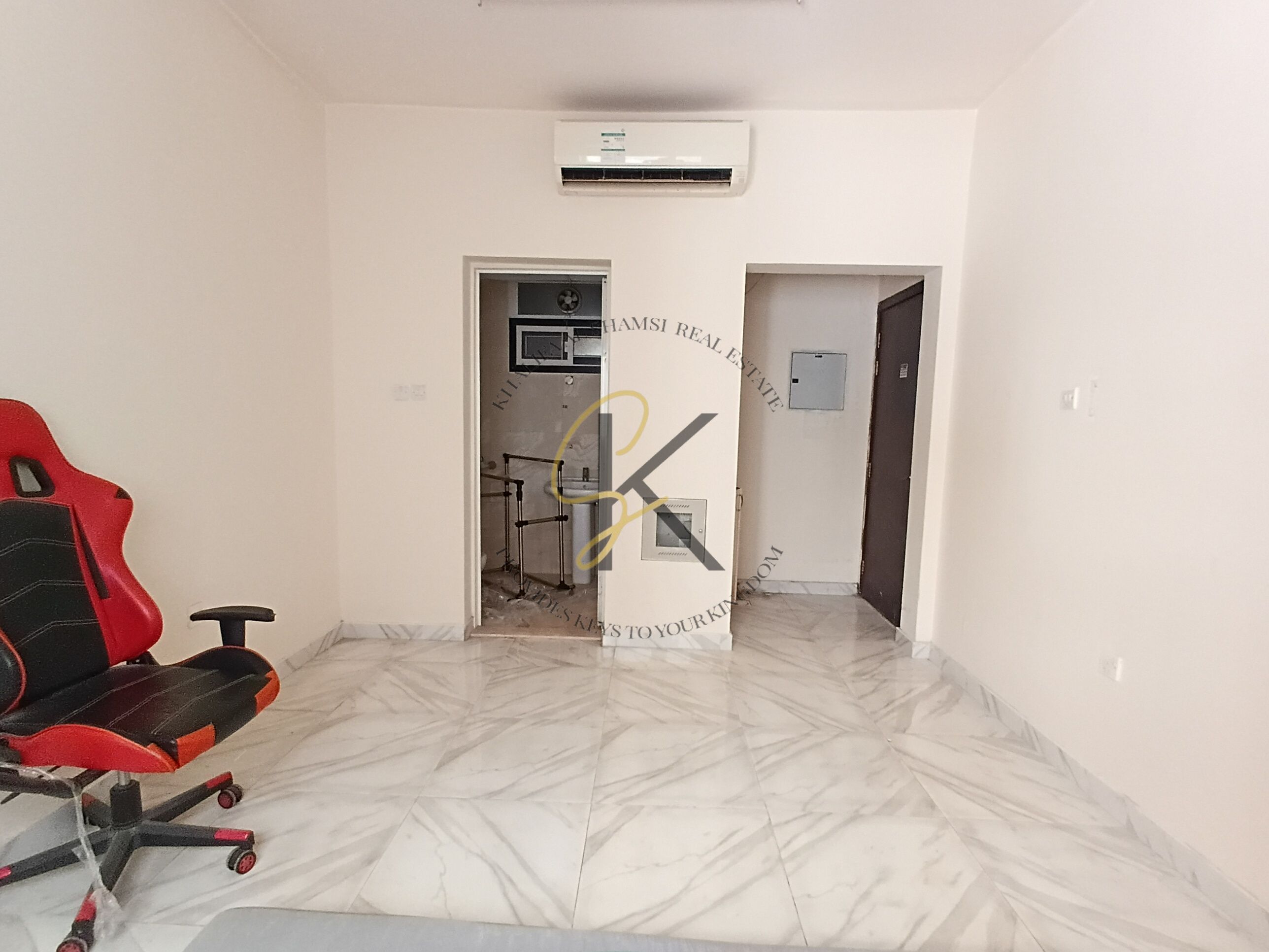 Lavish studio Near by school area Neat and clean room full of family building for contact Babar