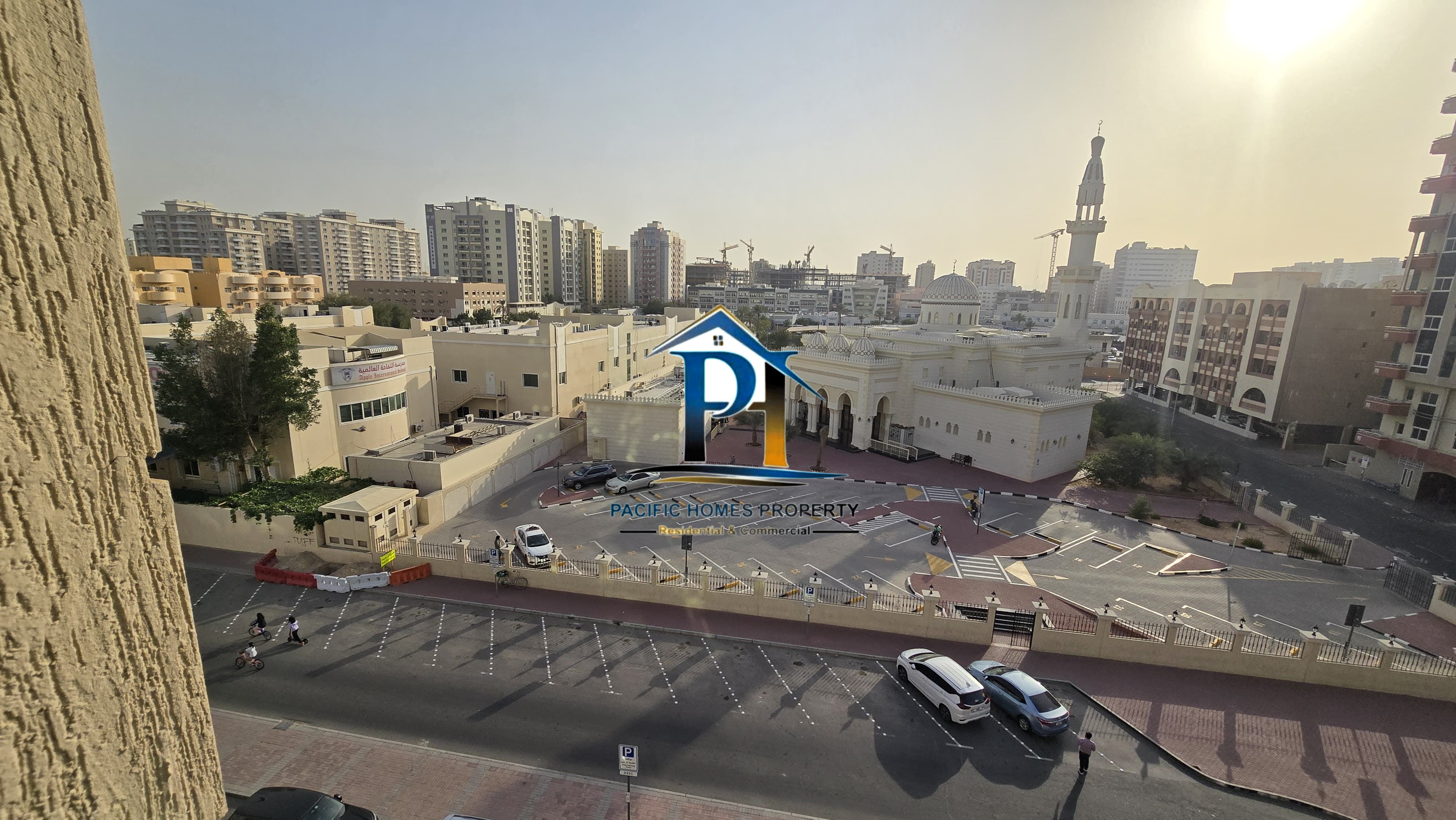 NEAR NAHDA METRO 3BHK FOR FAMILY WITH ALL FACILITIES ONLY 85K