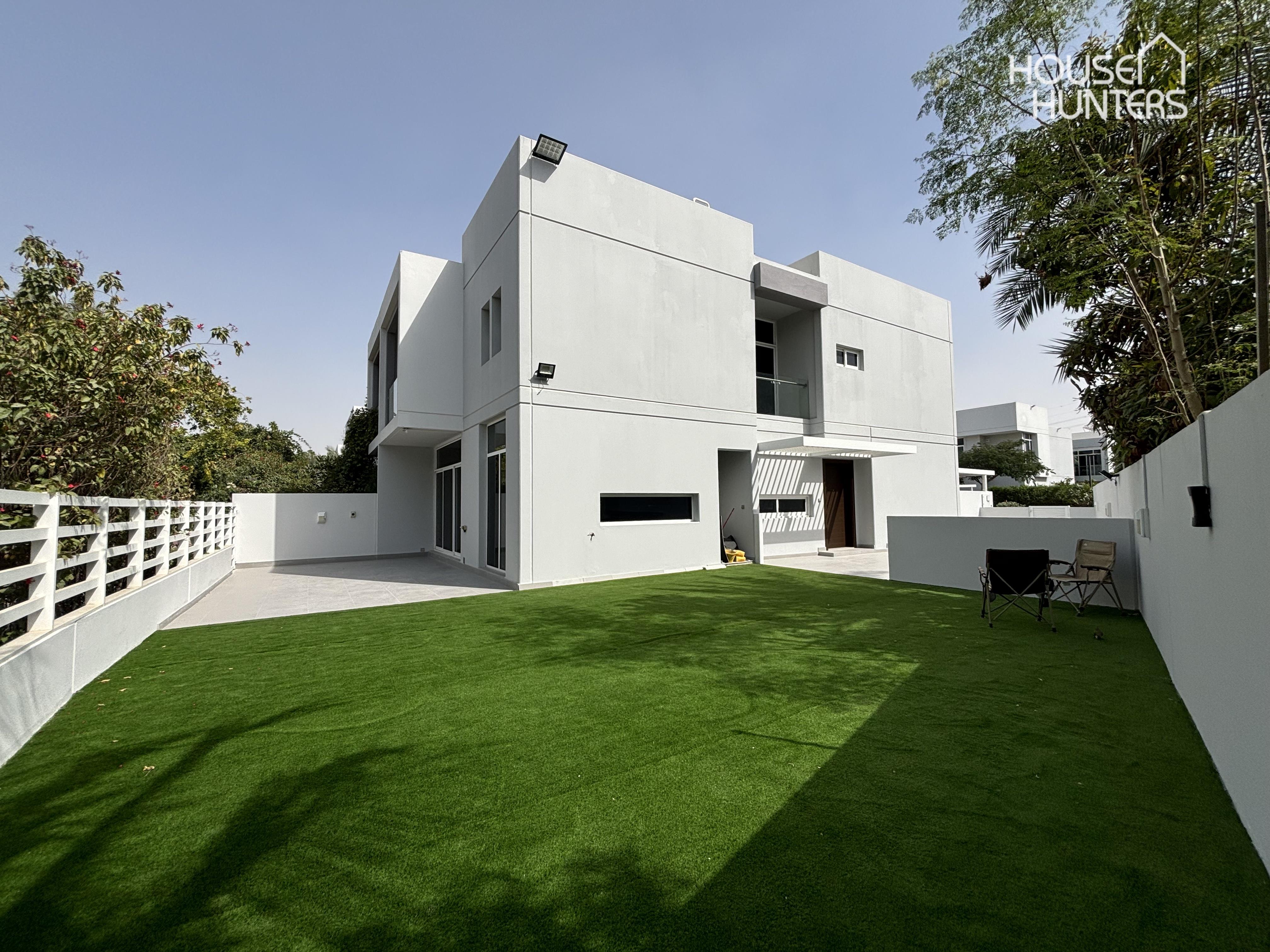 Large Plot | Spacious Villa | Semi-Detached