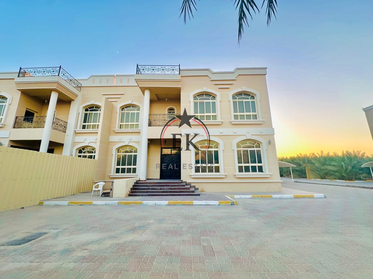 Near UAE University || 6Br Villa