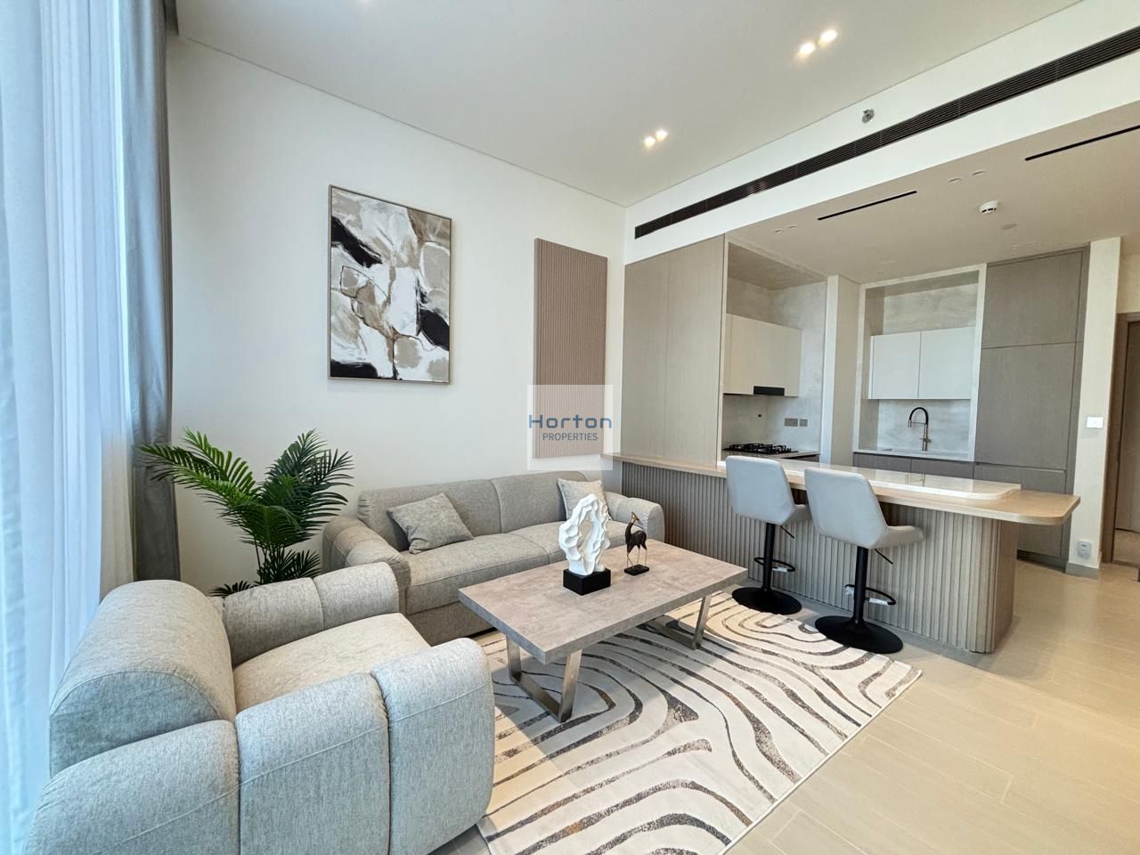 FURNISHED I MODERN AMENITIES I PRIME LOCATION