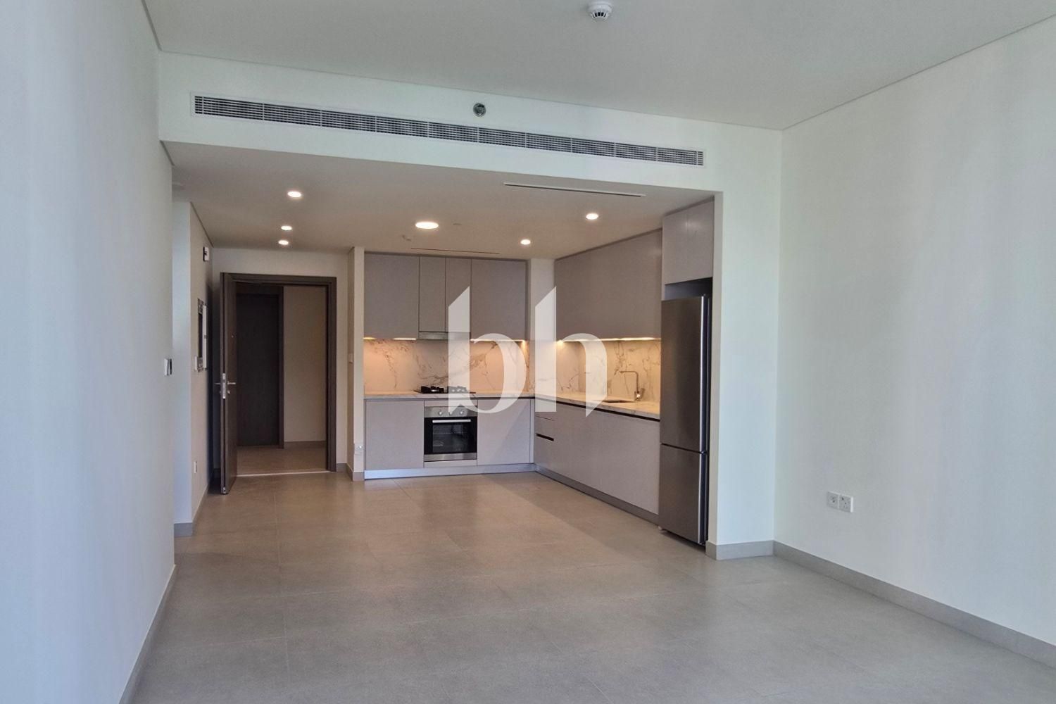 Partial sea View | Middle Floor | Unfurnished