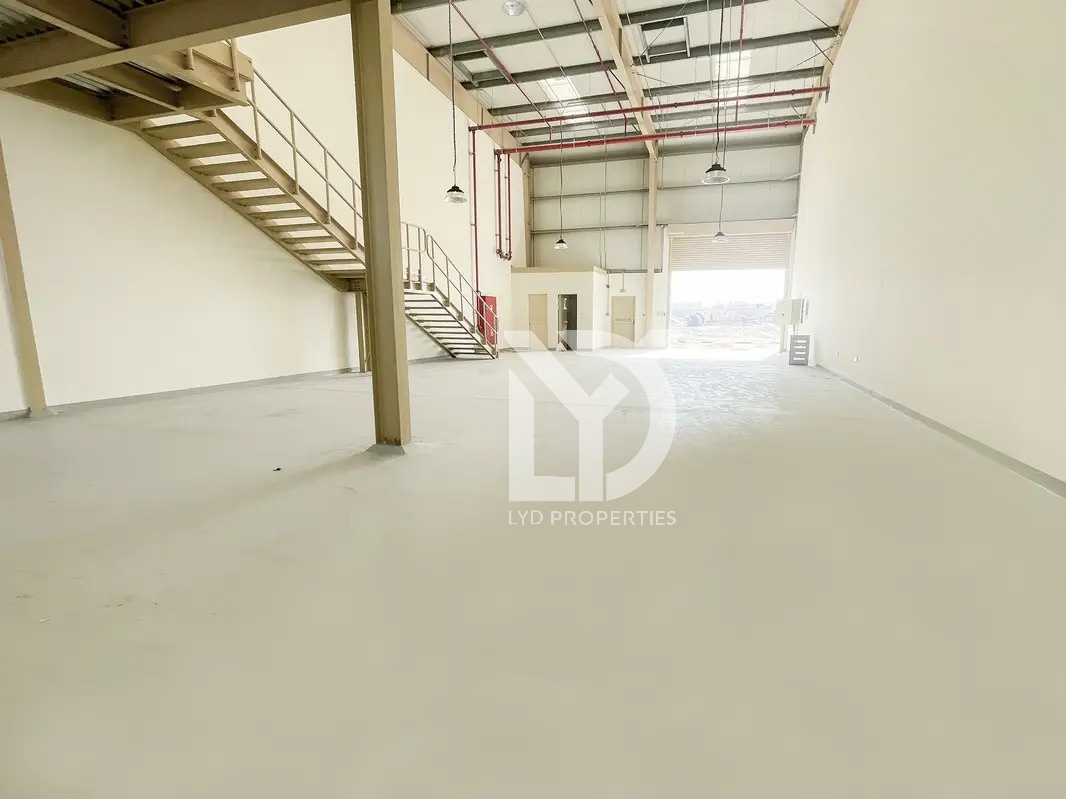 Ready-to-Move Warehouse | Prime Jebel Ali Industrial 1 Location