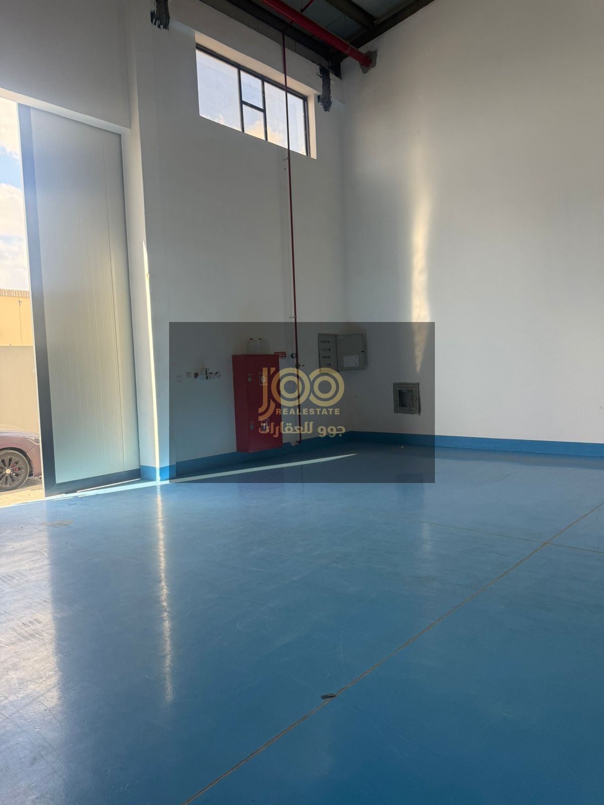 Warehouse for Annual Rent in Umm Al Quwain – 5,000 sq. ft with Office and Bathroom