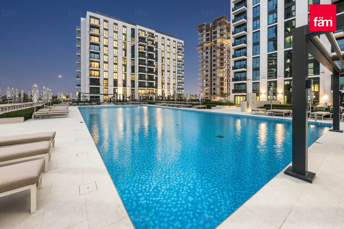 Brand New 1 BR | Vacant | Park Access