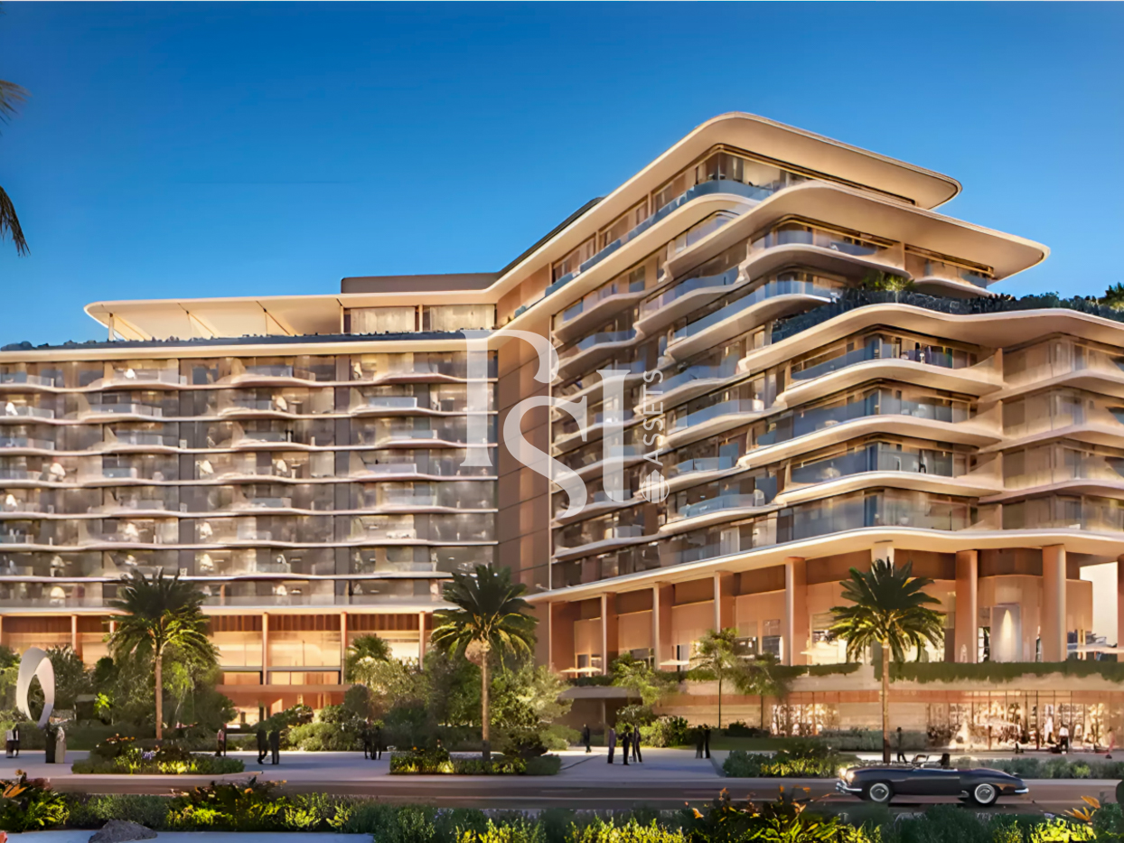 Luxury Living | Balcony | Prime Location
