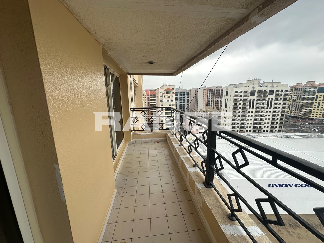 Large 1BHK | Closed Kitchen | Huge Balcony