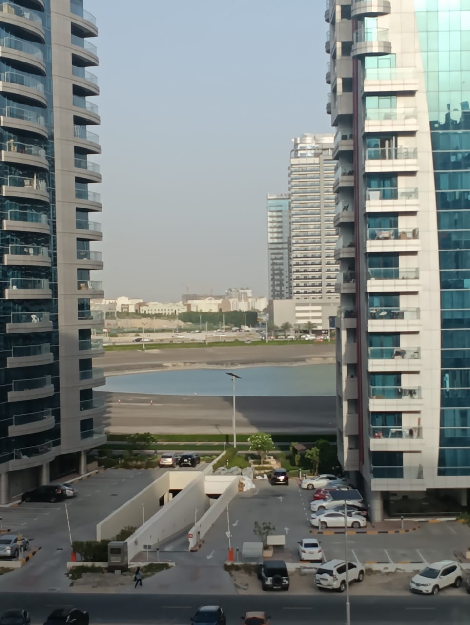 READY TO MOVE - 2BEDROOM WITH BALCONY - HIGHER FLOOR