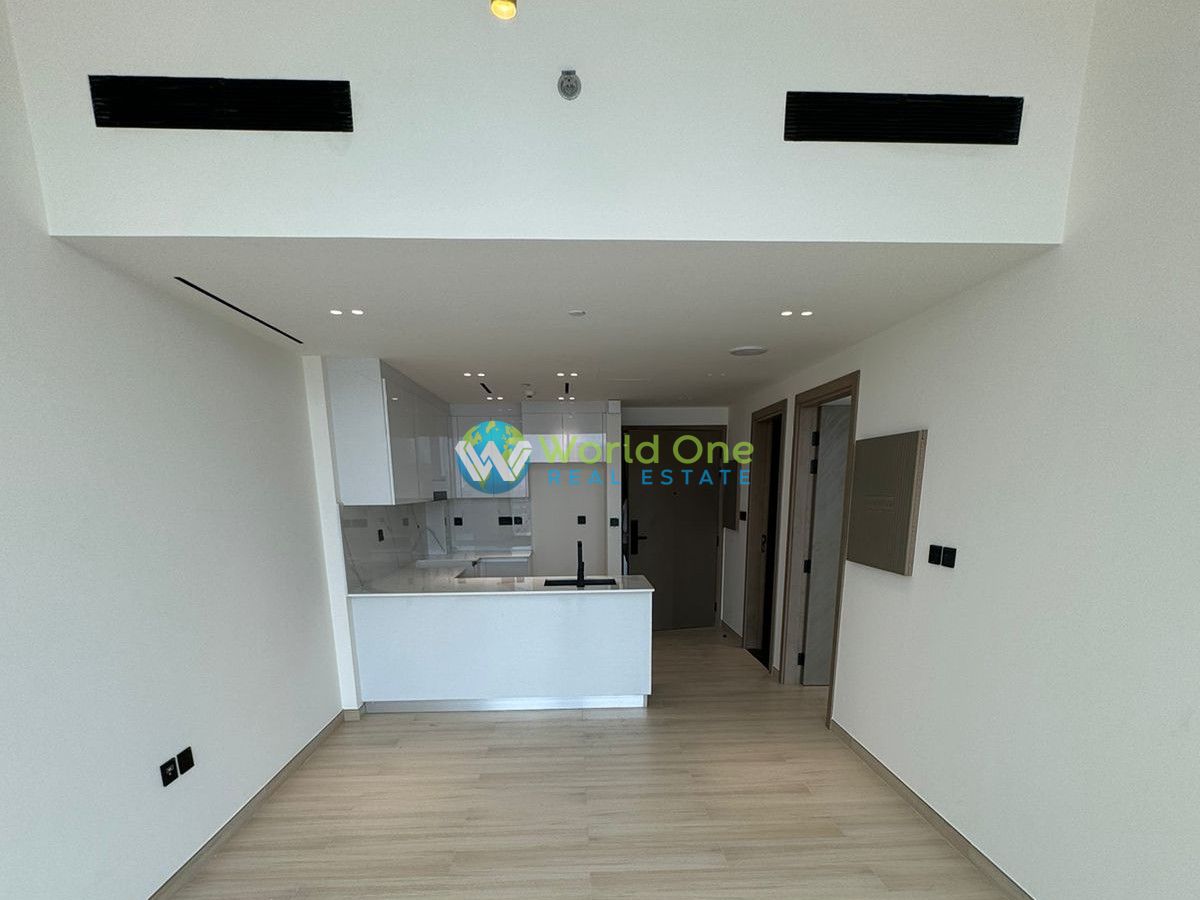 Pool View | Luxurious 1BR | Move In Ready