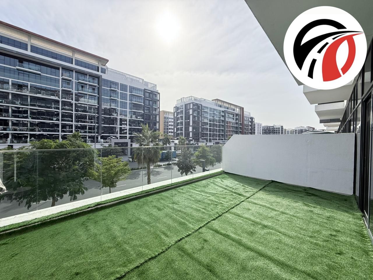 Specious and Stunning 1 bedroom with terrace