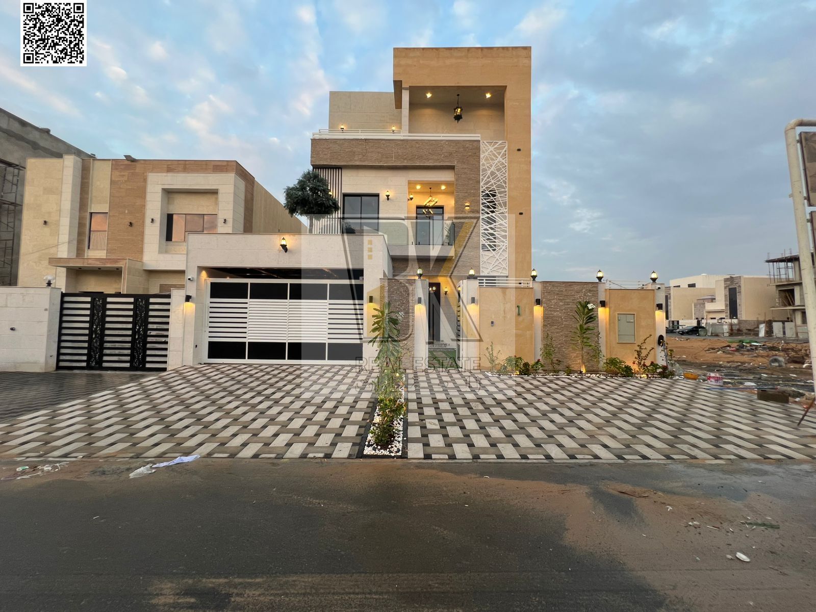 For Sale: Super Deluxe Villa in Al Hailou 2