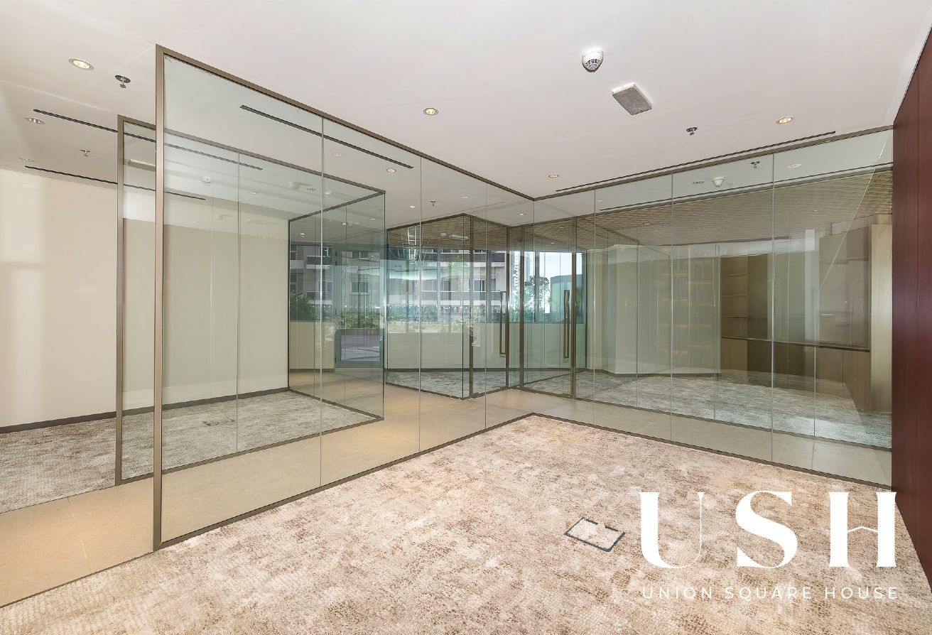 Unique Executive Office| Luxury Fitouts| 5 Parking