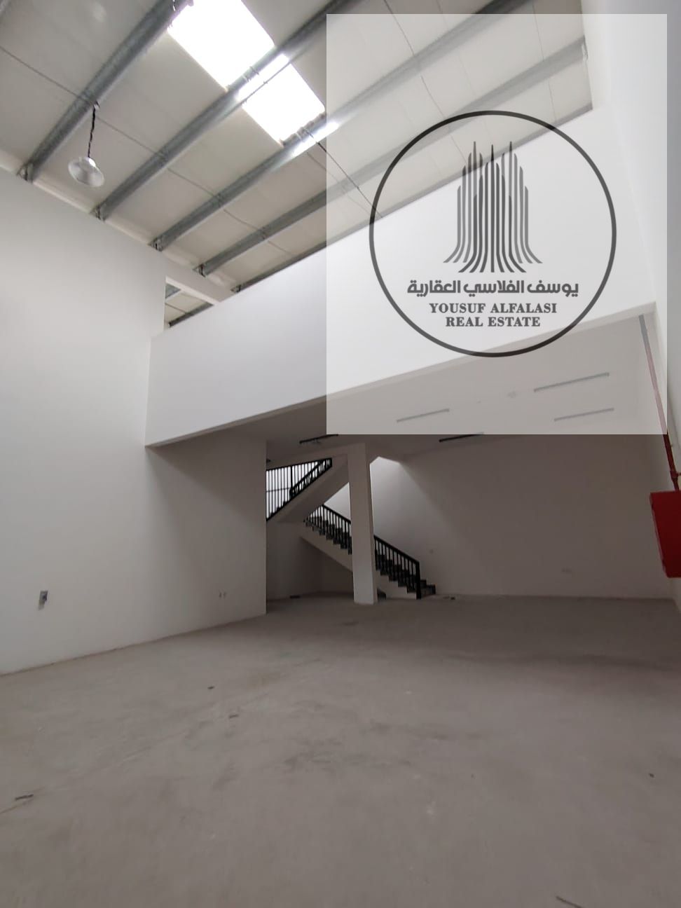 Ready to operate warehouse with high ceiling and mezzanine Al Jurf 3