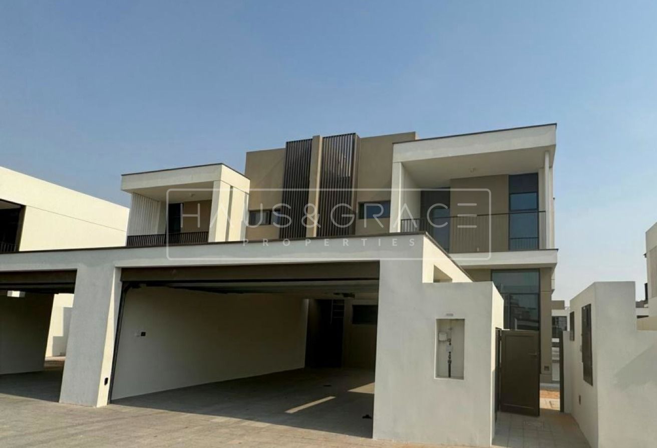 POOL AND PARK CLOSER 4BED VASTU UNIT