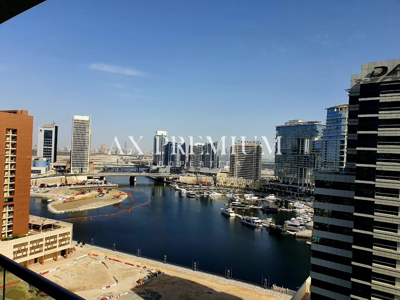 MID FLOOR ONE BEDROOM WITH AMAZING CANAL VIEW